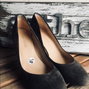 Ivanka Trump Grey suede pump Work to casual